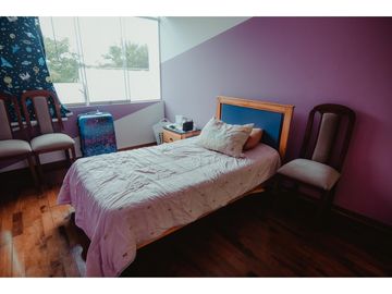 VENDO LINDA CASA EN URB EL GOLF CON VISTA  A CANCHA DE GOLF