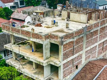 Gedung Komersil Di Setiabudi Lokasi Strategis