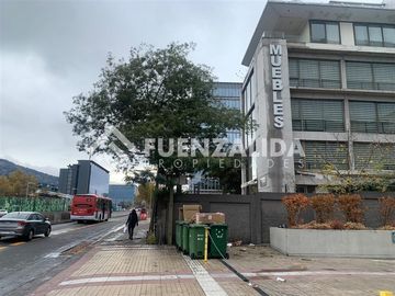 Edificio Comercial en venta en Las Condes con Estoril
