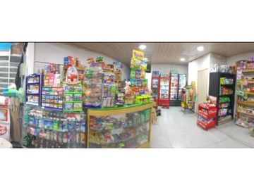 ¡Se Vende casa con negocio en el Barrio Santa Isabel!