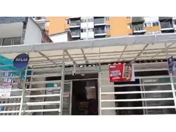 ¡Se Vende casa con negocio en el Barrio Santa Isabel!