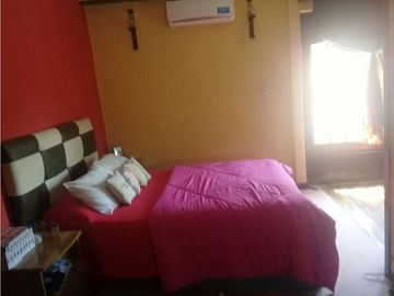 IMPORTANTE Y HERMOSA CASA CLSICA EN BENAVIDEZ