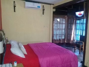 IMPORTANTE Y HERMOSA CASA CLSICA EN BENAVIDEZ