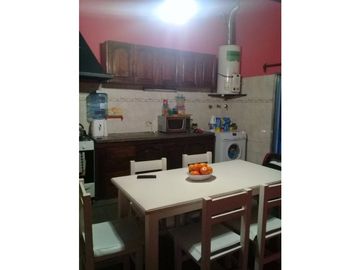 IMPORTANTE Y HERMOSA CASA CLSICA EN BENAVIDEZ