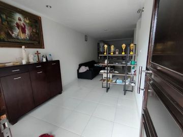 Rumah Minimalis di Setraduta Dekat Pasteur dan Maranatha