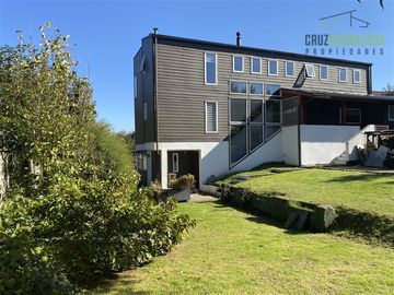 Casa en Venta en Balneario Pelluco