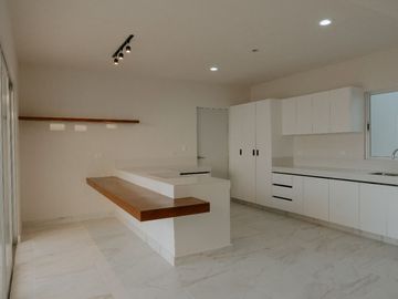Casa en privada residencial Nadira, Norte de Mérida