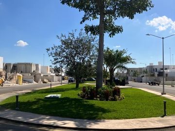Casa en privada residencial Nadira, Norte de Mérida