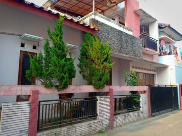 RUMAH HOOK 2LT SIAP HUNI DI JALAN PALAGAN