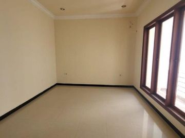 Rumah San Diego siap huni, Listrik 4400watt