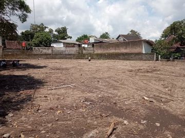 BANTING HARGA Tanah Kalasan Selatan Jalan Solo SHM Pekarangan