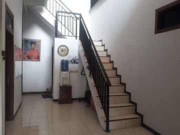 Rumah dijual Dukuh Kupang Barat
