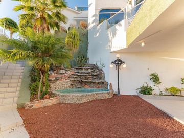 CASA EN VENTA, LOMA DORADA, QUERETARO.