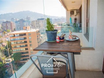 Departamento en venta de 2 dorm. 2 baños en Providencia