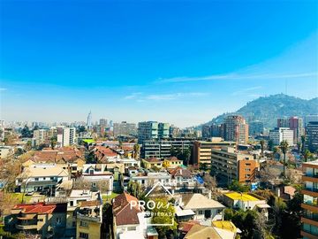 Departamento en venta de 2 dorm. 2 baños en Providencia