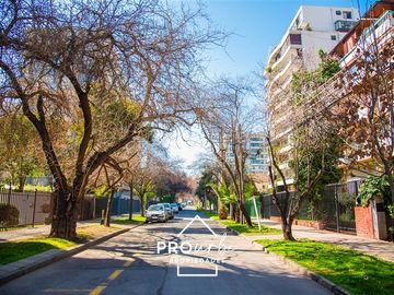 Departamento en venta de 2 dorm. 2 baños en Providencia