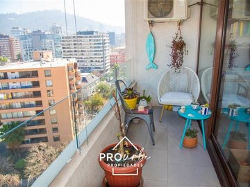 Departamento en venta de 2 dorm. 2 baños en Providencia