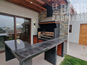 Casa en Venta en Chicureo / Piedra Roja