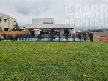 Casa en Venta en Chicureo / Piedra Roja