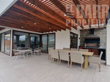 Casa en Venta en Chicureo / Piedra Roja