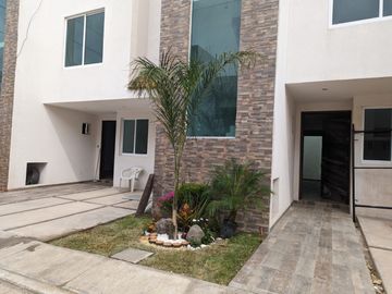 CASAS EN VENTA EN CONJUNTO CERRADO, SALIDA A FORJADORES Y PERIFERICO