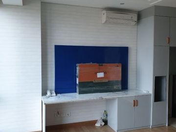 For Rent Luxury Studio Apartment at Capitol Suites, Menteng