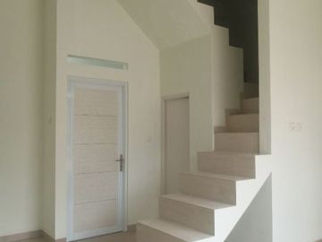 RUMAH 2 LT HARGA 1 LT Modern Asri Minimalis Dekat EXIT TOL CILEUNYI