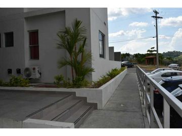 VENTA RAPIDA APARTAMENTO PLANTA BAJA EN PH VISTAS DEL ROCIO  3 REC