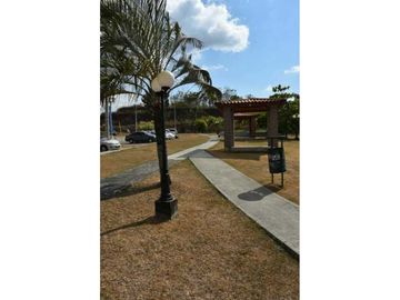 VENTA RAPIDA APARTAMENTO PLANTA BAJA EN PH VISTAS DEL ROCIO  3 REC