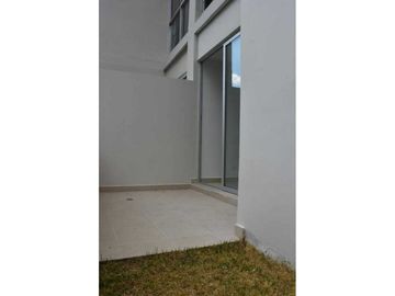 VENTA RAPIDA APARTAMENTO PLANTA BAJA EN PH VISTAS DEL ROCIO  3 REC