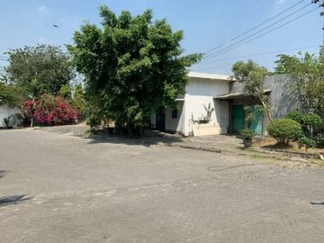 Dijual gedung / Pabrik ex Pabrik Kertas Menganti perbatasan dengan Surabaya.