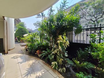 Rumah Mewah 2 Lantai Lokasi Strategis Duri Kepa, Jakarta Barat