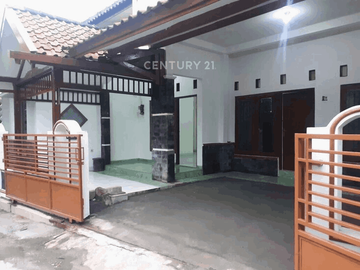 Rumah 2 Lt Luas 150 M2 Di perumahan Minomartani tengkleng gajah Utk Hunian