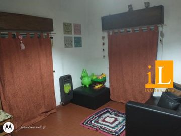CASA SOBRE AVENIDA - CNEL. BRANDSEN