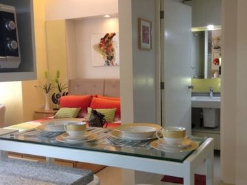 32 sq.m. Fully Furnished Calyx Centre IT Park Condo