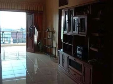 Rumah megah dan bagus di awiligar dekat cigadung