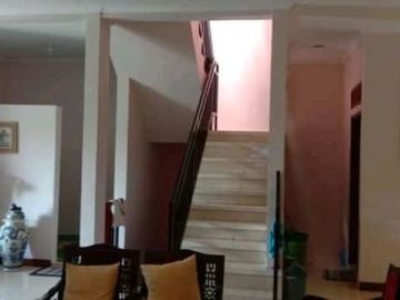 Rumah megah dan bagus di awiligar dekat cigadung