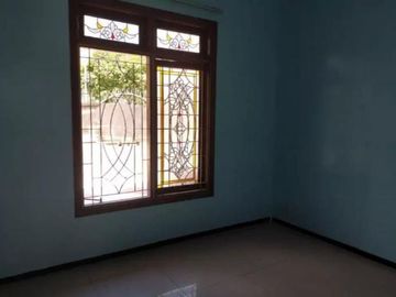 Rumah Disewakan Satelit Utara Surabaya KT