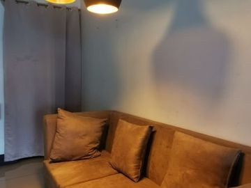 For Sale: Greenbelt Excelsior Studio Unit