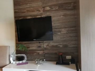 For Sale: Greenbelt Excelsior Studio Unit
