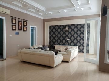 CEPAT !! RUMAH KLASIK MODERN di Artha Gading Villa ,NEGO