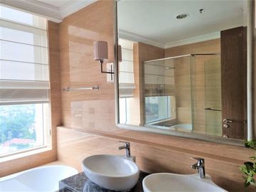 Disewakan Apartemen Botanica Type 2 Bedroom & Semi Furnished by Sava Properti APT-A3637