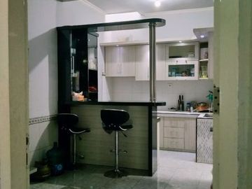 Dijual ruko / tempat usaha dan tempat tinggal di jalan raya karangploso malang .