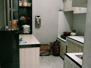 Dijual ruko / tempat usaha dan tempat tinggal di jalan raya karangploso malang .