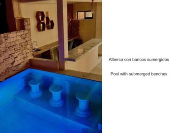 Casa con alberca privada, doble altura, jardin interior, bar con columpios, cerc
