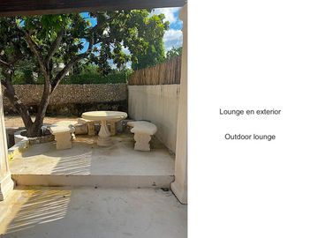Casa con alberca privada, doble altura, jardin interior, bar con columpios, cerc