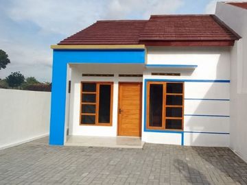 RUMAH MODERN TERMURAH TEPI JALAN UTAMA WONOSARI