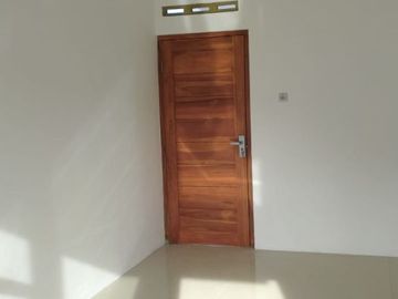 RUMAH MODERN TERMURAH TEPI JALAN UTAMA WONOSARI