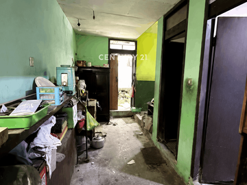Rumah Dengan Lingkungan Nyaman Di Suryani Dalam Bandung