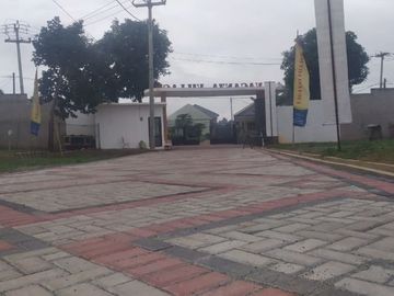 Rumah cluster baru 2 lantai Free biaya di Setu bekasi timur